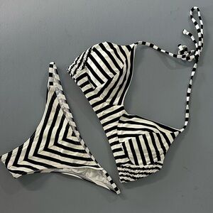 Billabong “Line-Up” Black & White Striped Bikini. Size M